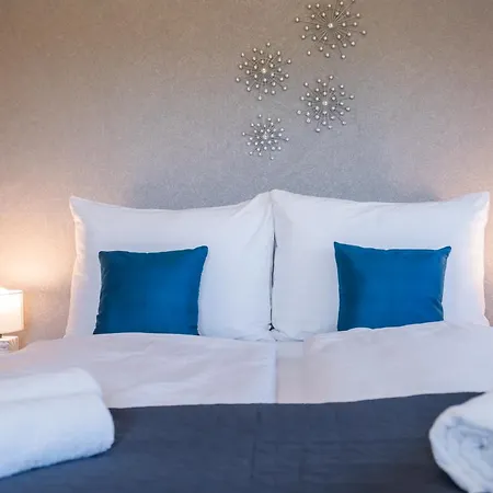 Myflat Club 218 Diamond Wellness * Шиофок